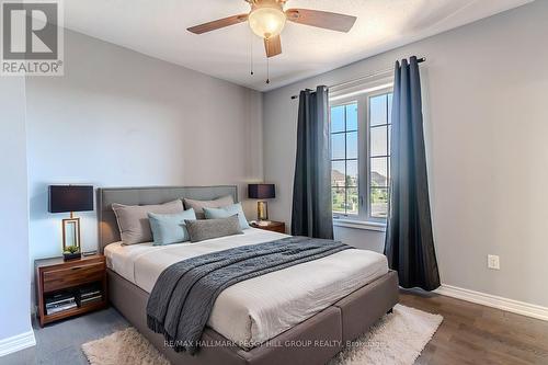 102 Pine Hill Road, Bradford West Gwillimbury, ON - Indoor Photo Showing Bedroom