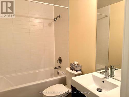3405 - 70 Forest Manor Road, Toronto, ON - Indoor Photo Showing Bathroom