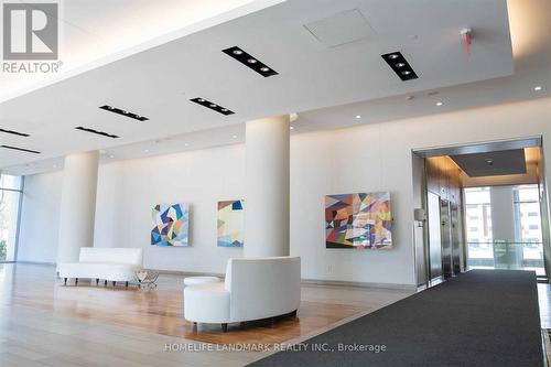 3405 - 70 Forest Manor Road, Toronto, ON - Indoor Photo Showing Other Room