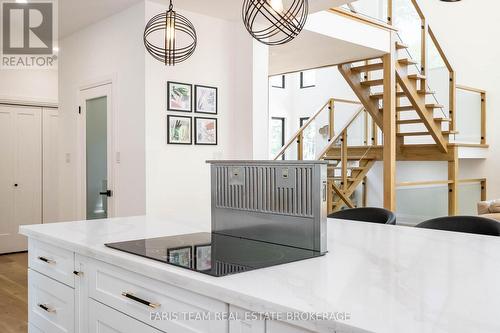 183 Woodland Drive, Wasaga Beach, ON - Indoor