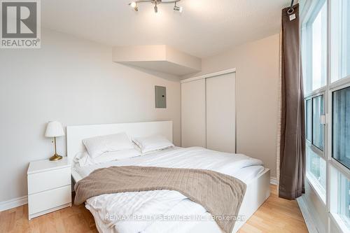 1403 - 33 Elm Drive, Mississauga, ON - Indoor Photo Showing Bedroom