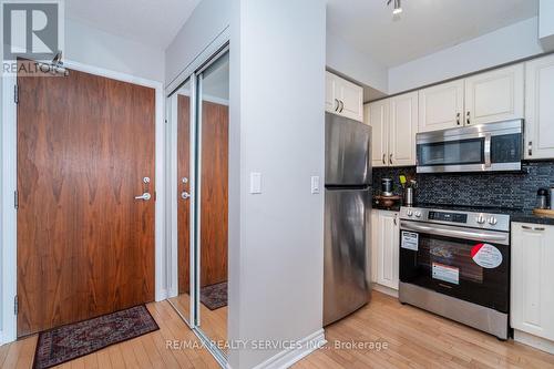 1403 - 33 Elm Drive, Mississauga, ON 