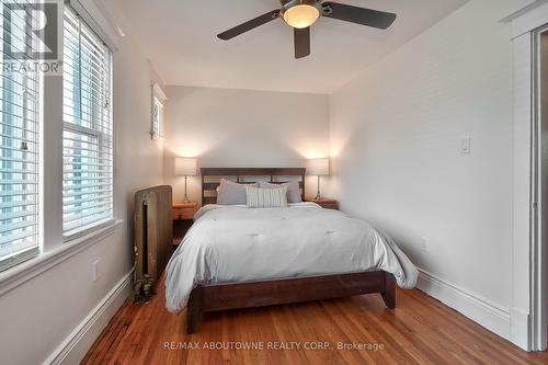 23 Ottawa Street S, Hamilton, ON - Indoor Photo Showing Bedroom