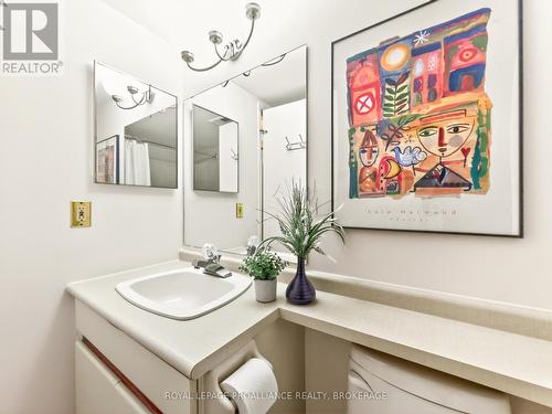 503 - 115 Barrett Court, Kingston (Kingston East (Incl Barret Crt)), ON - Indoor Photo Showing Bathroom