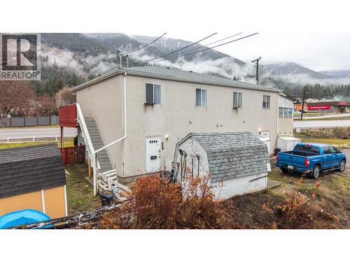 5683 97 Highway, Falkland, BC - Outdoor