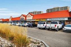 6717-6825  177 Street  Edmonton, AB T5T 4K3