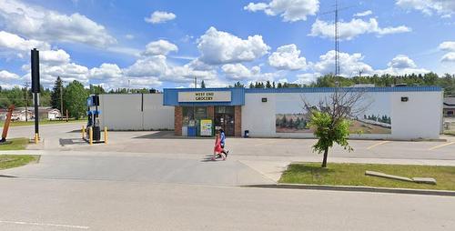 157  Mountain St, Hinton, AB 