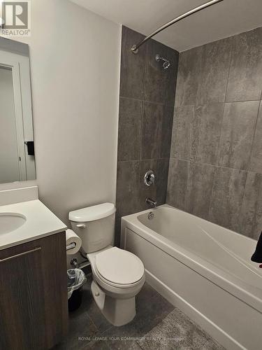 607A - 7439 Kingston Road, Toronto, ON - Indoor Photo Showing Bathroom