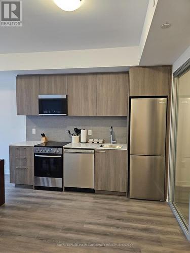 607A - 7439 Kingston Road, Toronto, ON - Indoor Photo Showing Kitchen With Stainless Steel Kitchen
