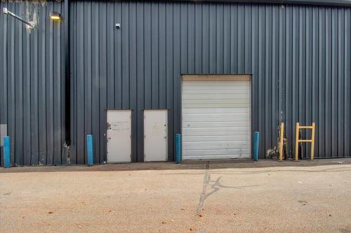 2840  Calgary Trail, Edmonton, AB 