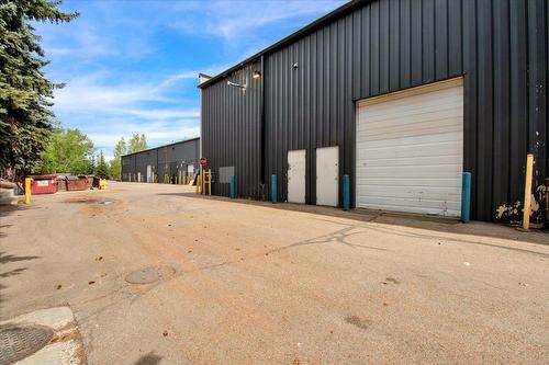 2840  Calgary Trail, Edmonton, AB 