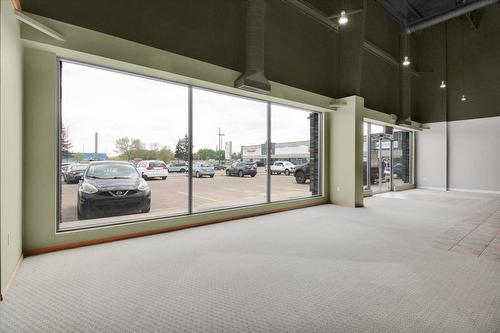 2840  Calgary Trail, Edmonton, AB 