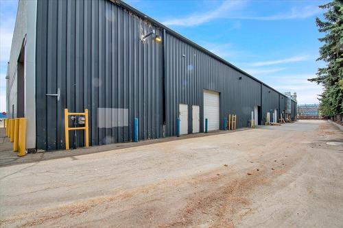 2840  Calgary Trail, Edmonton, AB 