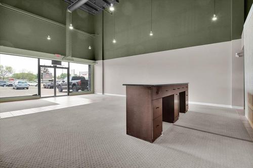 2840  Calgary Trail, Edmonton, AB 