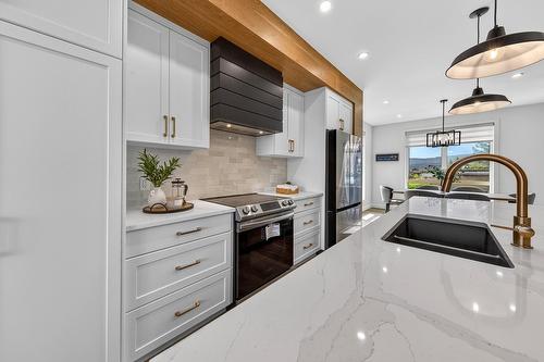 404-510 14Th Street, Invermere, BC - Indoor