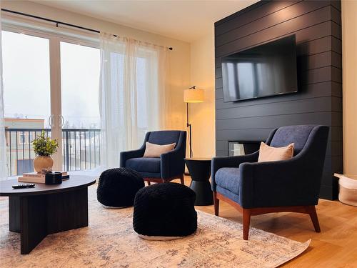 403-510 14Th Street, Invermere, BC - Indoor