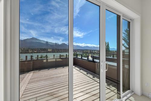 403-510 14Th Street, Invermere, BC - Outdoor