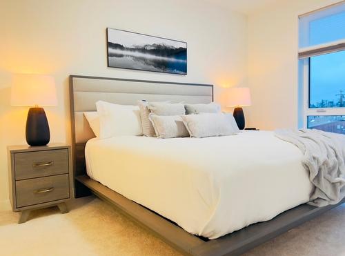 402-510 14Th Street, Invermere, BC - Indoor Photo Showing Bedroom