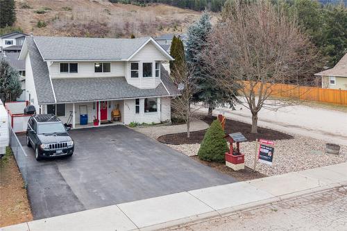 2094 Saddleview Avenue, Lumby, BC - Outdoor