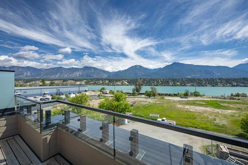 405-510 14Th Street, Invermere, BC - Outdoor