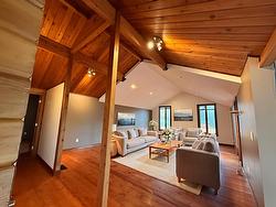 9209 WALLIS Avenue  Wilmer, BC V0A 1K5