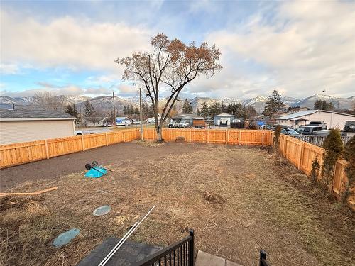 9209 Wallis Avenue, Wilmer, BC - Outdoor