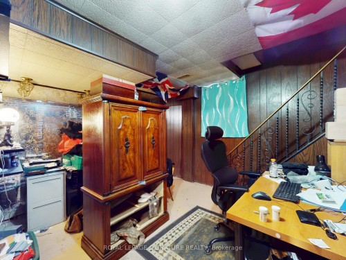 215 Woodsworth Road, Toronto, ON 