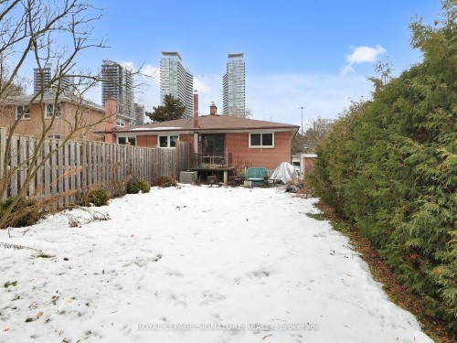 215 Woodsworth Road, Toronto, ON 