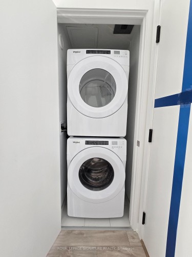 805-720 Whitlock Avenue, Milton, ON - Indoor Photo Showing Laundry Room