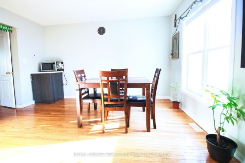 52-5980 Whitehorn Avenue, Mississauga, ON - Indoor Photo Showing Dining Room