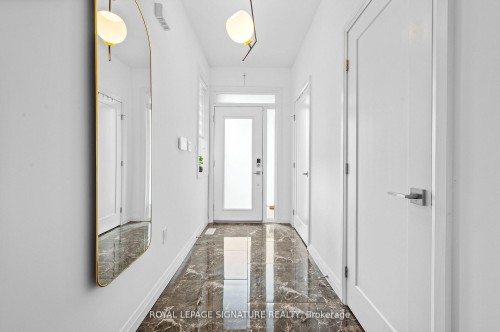 22-35 Midhurst Heights, Hamilton, ON - Indoor Photo Showing Other Room