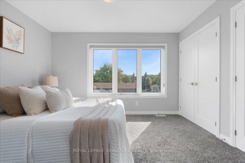 25-270 Melvin Avenue, Hamilton, ON - Indoor Photo Showing Bedroom
