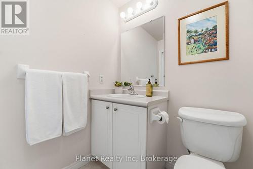 301 - 65 Bayberry Drive, Guelph (Village By The Arboretum), ON - Indoor Photo Showing Bathroom