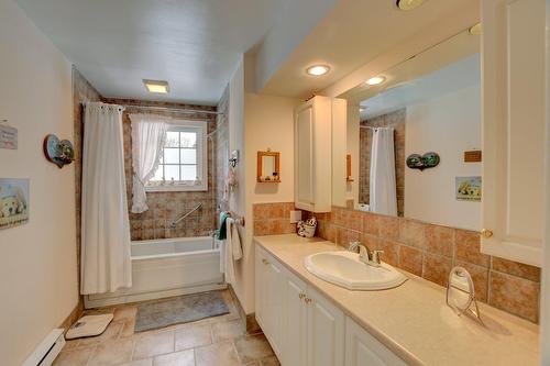 Salle de bains - 2855 Place Winner, Saint-Lazare, QC - Indoor Photo Showing Bathroom