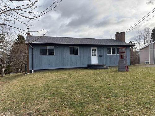 18 Princeton Court, Salmon River, NS 