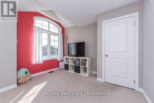60 Valleyway Drive, Brampton, ON - Indoor Photo Showing Other Room