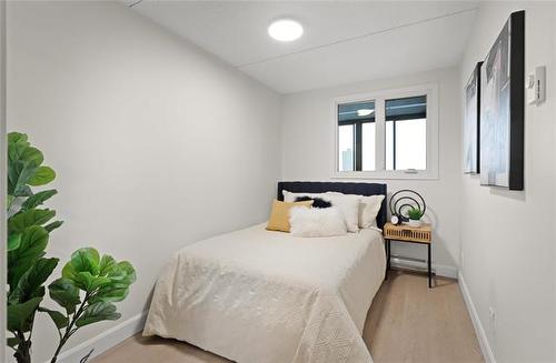 1410-15 Kennedy St, Winnipeg, MB 