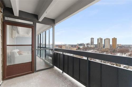 1410-15 Kennedy St, Winnipeg, MB 