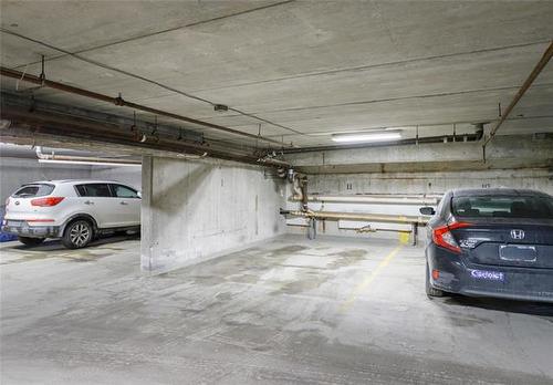 1410-15 Kennedy St, Winnipeg, MB 