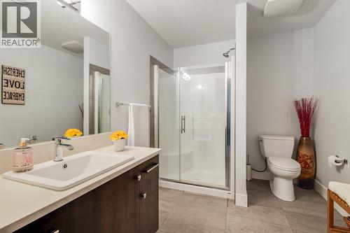 Full bathroom on the lower level - 3118 Riesling Way, West Kelowna, BC 