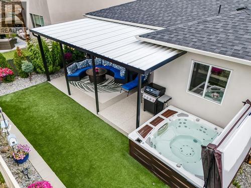 Private yard that's easy to keep up with - 3118 Riesling Way, West Kelowna, BC - Outdoor With Exterior