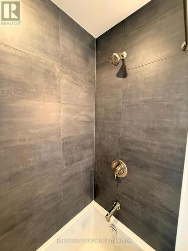 2005 - 110 Broadway Avenue, Toronto, ON - Indoor Photo Showing Bathroom