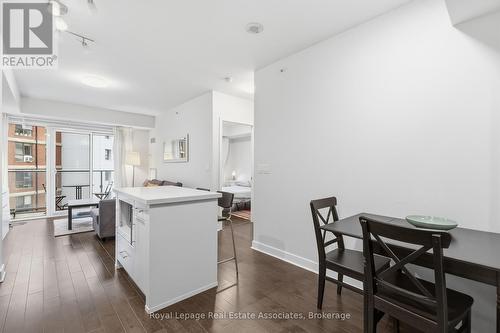 1606 - 58 Orchard View Boulevard, Toronto, ON - Indoor