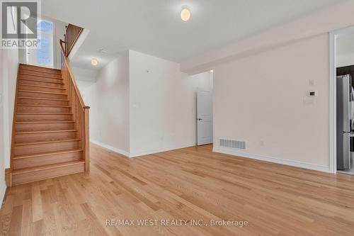 195 Terry Fox Drive, Barrie, ON 