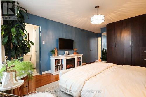 1203 - 44 Longbourne Drive, Toronto, ON - Indoor Photo Showing Bedroom
