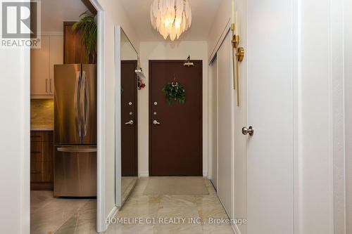 1203 - 44 Longbourne Drive, Toronto, ON - Indoor Photo Showing Other Room