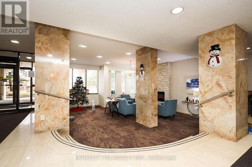 1203 - 44 Longbourne Drive, Toronto, ON - Indoor Photo Showing Other Room