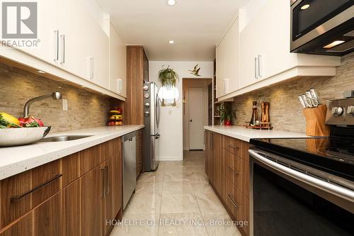 1203 - 44 Longbourne Drive, Toronto, ON - Indoor Photo Showing Kitchen With Upgraded Kitchen