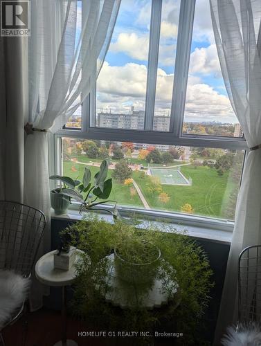 1203 - 44 Longbourne Drive, Toronto, ON - Indoor Photo Showing Other Room