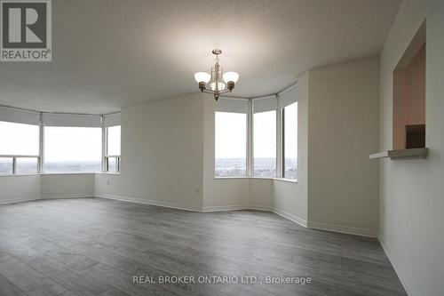 1914 - 1270 Maple Crossing Boulevard, Burlington, ON - Indoor Photo Showing Other Room
